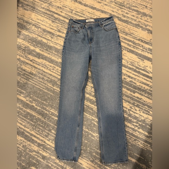 Abercrombie & Fitch Light Blue Denim 90s Slim Straight Ultra High Rise - Picture 1 of 4